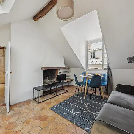 Heart Of Latin Quarter - 1br - Cityapartmentstay